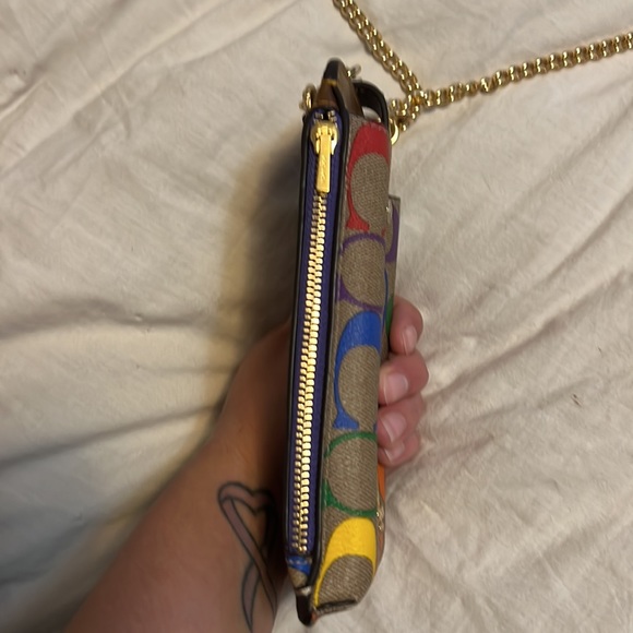Pride signature phone crossbody new - Picture 3 of 6